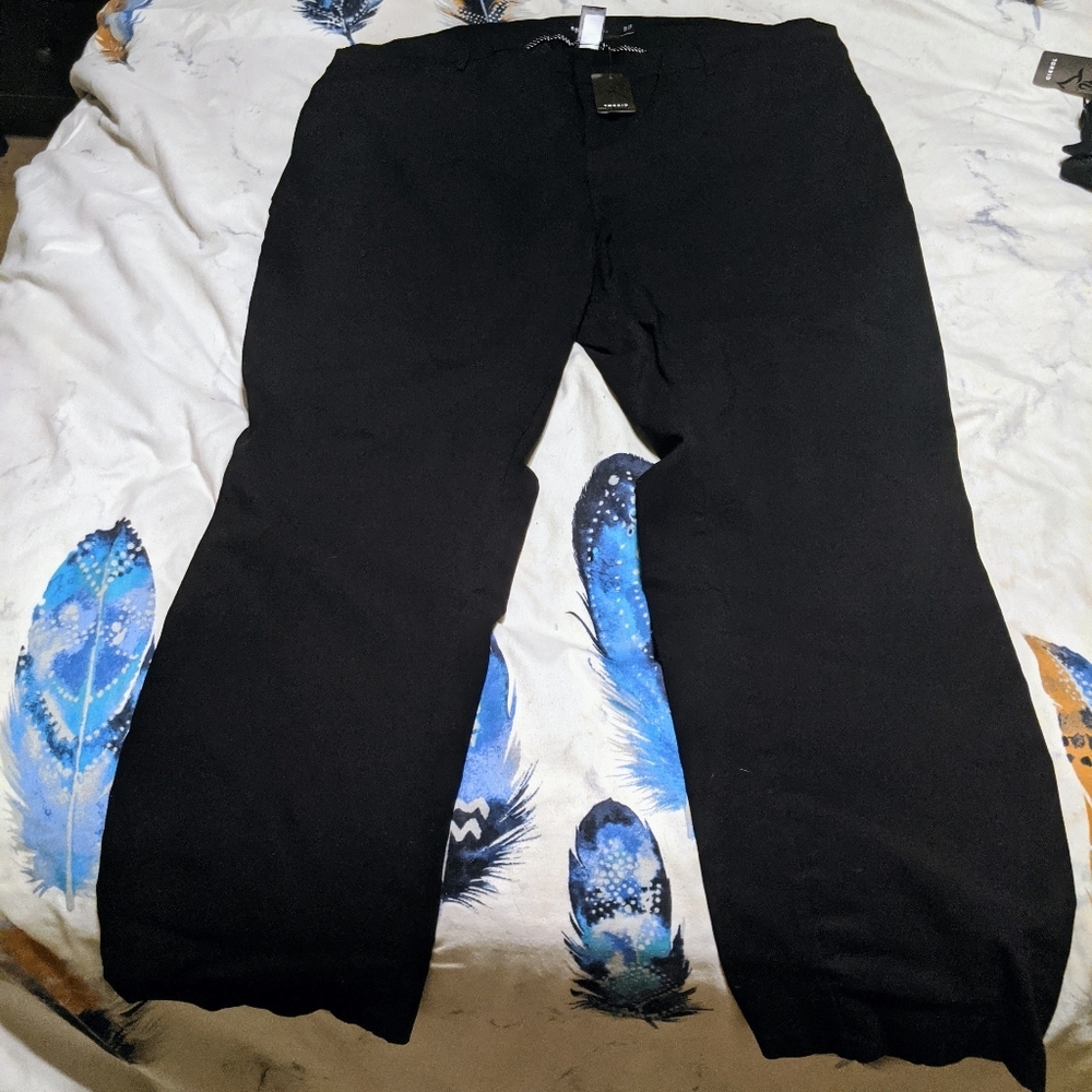 NWT Torrid studio fit dress pants sz 26